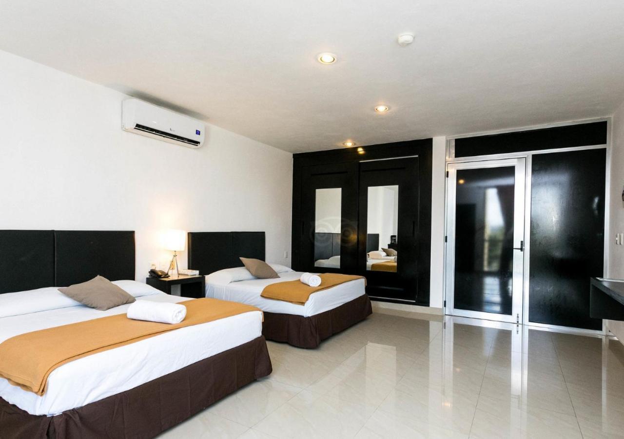 Sunrise 42 Suites By Holiday In Playa Playa del Carmen Kültér fotó